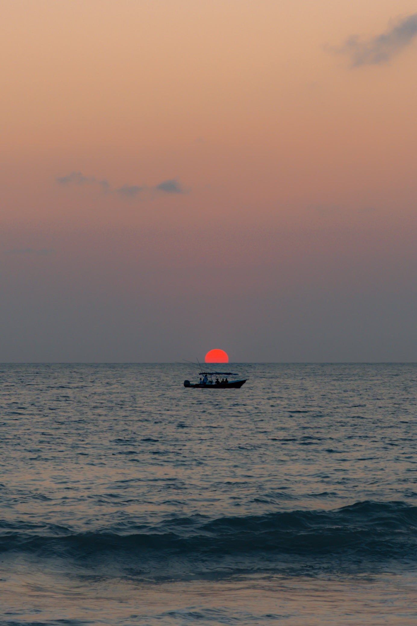 Sol Rojo